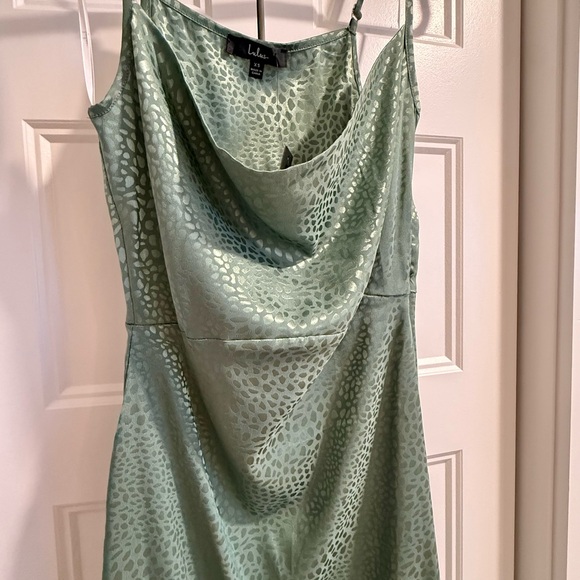 Lulus “Total Stunner” Sage Green Satin Jacquard Cowl Neck Midi Dress 🍸 Size XS - Picture 7 of 8